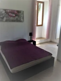 Gîte de 4 personnes dans une maison en pierre de pays. - Image 3