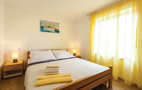 Holiday apartment with air conditioning - Image 3