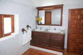 Stilvolle Ibiza-Villa mit Pool - Image 3
