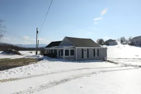 Country cottage beside stocked pond on 40 acres and Blue ridge Mountain View - Image 5