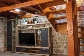 House Wood - Image 2