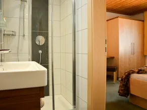 Acogedor apartamento para 7 personas con WIFI, TV y balcón - Image 2
