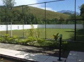 2. ferme 500m2, maison, piscine, lac, terrain de football et un barbecue. - Image 2