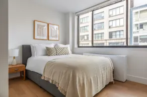 Chic Chelsea 1BR w/ Doorman, Elevator, near High Line, by Blueground - Image 4