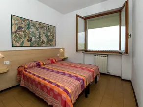 Nice apartment for 7 people with WIFI, pool, TV and terrace - Image 4