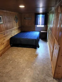 1 Bedroom house with direct trail access - Image 4