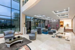 4 Elegant Units! FREE Parking, City Views, Minutes to Parque de la 93 - Image 4