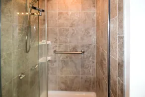 FAMILY FRIENDLY CREEKSIDE GETAWAY - HIDEAWAY AND ENJOY THE FAMILY MOMENTS - Image 4