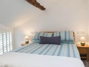 Ugly Duckling Cottage - Image 5