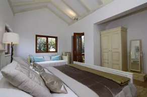 Spectacular Beachfront Brac Villa 6 Bedrooms Villa Selca Violet - Image 5