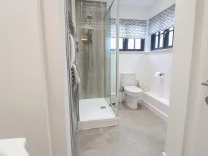 CORNER COTTAGE, THORPENESS, pet friendly, with a garden in Thorpeness - Image 2