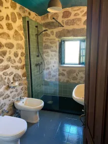 Cottage sulla montagna; posizione tranquilla ma vicino a bei villaggi - Image 2