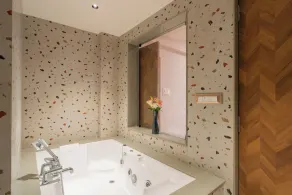 ELIVAAS Signature 1 BHK with Jacuzzi & Lift - Kamerios Brisa - Image 5