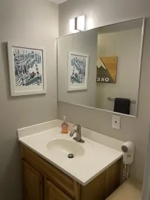 Perfect Getaway! Cozy, Modern & Convenience to Everything! - Image 3