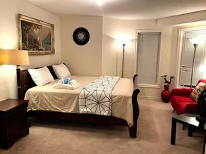 King Bed Comfort On Main Floor - Image 5