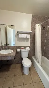 CHERRY MOTEL - Image 2