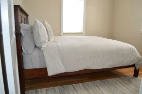 Charming 2-Bedroom house along city trail 1 mile from Mayo Clinic and downtown. - Image 4