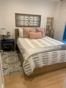🏖Silverstrand  Bungalow 1 bd/1b Beach apt. 4 minute walk to surf. Private patio - Image 4
