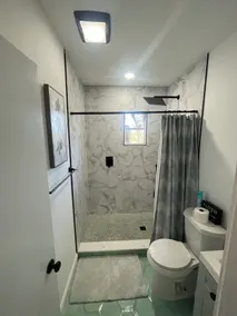 Adorable Waterfront Cottage - Image 3