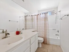 Resort Style House - Image 5