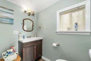 Historic Victorian on Mirror Lake Sleeps 16 REDUCED RATES - Image 3