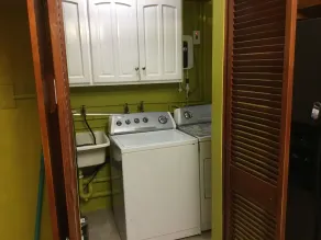 2 bedroom apartment  located 5 minutes from the highway & downtown shopping - Image 2
