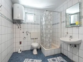 Quaint Apartment in Vir with Sea Beach Nearby - Image 2