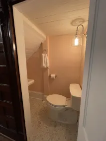 Historic home conveniently located to ABU - Image 3