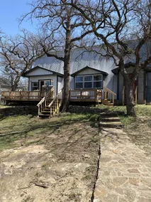 The Crappie House- Lake Palo Pinto Waterfront Cabin- Private Dock & Boathouse - Image 4