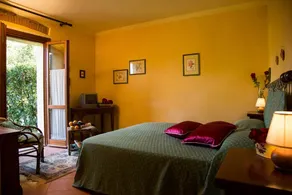 Flat in Lari, A/C, terrace, pool, restaurant, Wi-Fi, close to the village, Li - Image 3