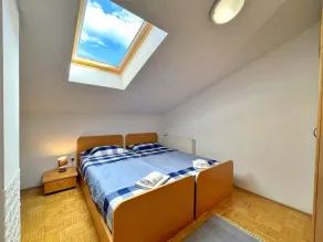 Holiday apartment with air conditioning and Wi-Fi - Image 5