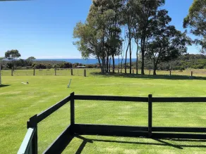 Oakleigh Farm Cottages are set on a 63 acre farm, with ocean Views - Image 5
