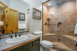 Private Hot Tub, 2 Living Areas with Fireplaces, Kitchen and Kitchenette, New Listing - Image 5