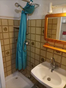 Apartment 6 beds, 1 bedroom, mezzanine, pets allowed, quiet residence - Image 3