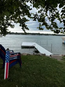 Cozy lake-front home on beautiful Lake Gage - Image 2