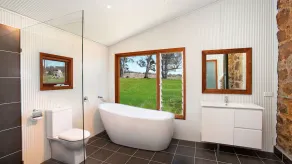 Die Kirche in Laggan, Luxury Weekend Getaway - Image 2