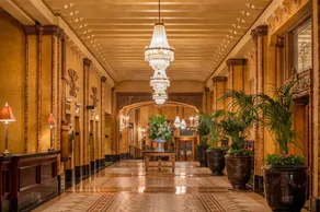 2 Connecting Suites at a 5⭐️ Hotel - Image 4