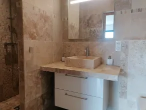 Bas de villa contemporaine avec vue dégagée - Image 2