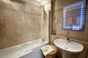 Marine Point, panoramic stunning sea views - balcony & parking - Image 3