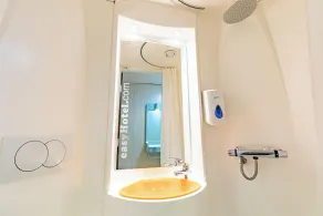easyHotel Edinburgh - Image 4