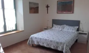 Sommerhus med charme og karakter i en landsby med restaurerede provencalske gårde - Image 2