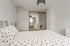 Centrally Situated 1 Bedroom House in Cumbernauld - Image 5