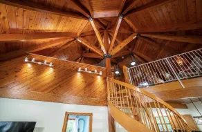 Uniquely Beautiful Octagon Oasis- Mins away from the Hard Rock Hotel and Beaches - Image 2