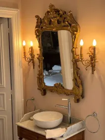 Luxury 5-star chateau bed and breakfast with private pool, services and housekeeping staff - Image 4