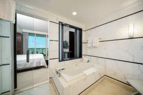 Residences at Fontainebleau Miami - Image 3