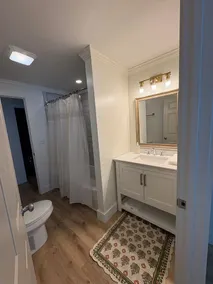 Smith Lake Home-Great Location- New Bentley Tritoon available - Image 2
