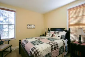 Seabrook's Clamdigger Cottage: Dog Friendly, Hot Tub! - Image 5