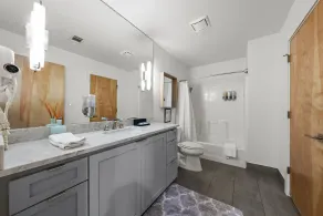 SOCO VILLA: POOL, 11 Queen Beds, 5 Bedroom, 3 Bath - Image 4