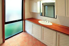 Melaleuca Stunning Ocean Views and Coastal Comforts - Image 2