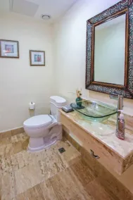 Spacious 3 BDR fully-equipped condo with pool and golf view - Image 2